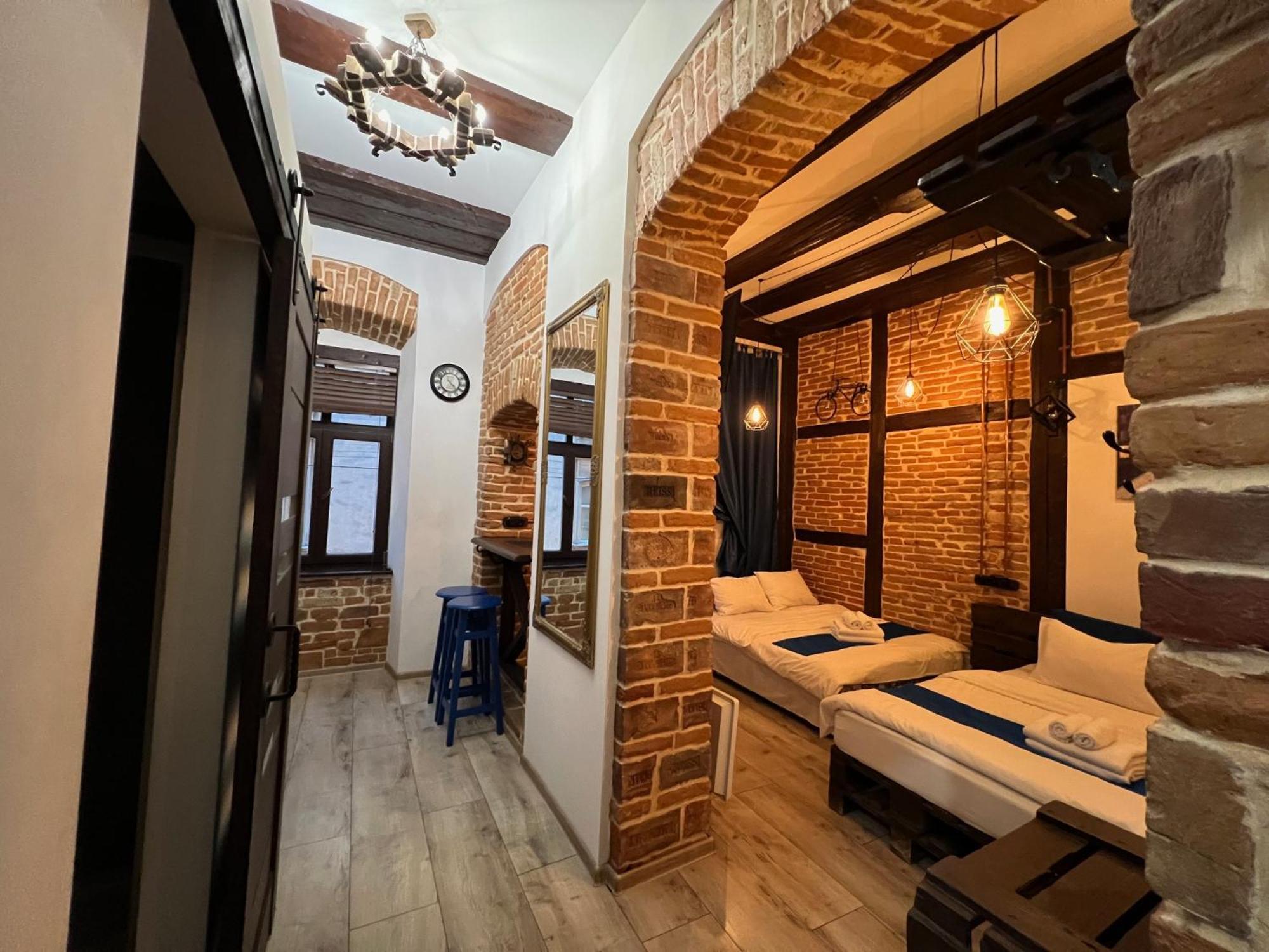 Cozy Loft В Самому Центрі Львова Apartment Exterior photo